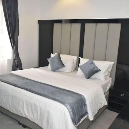 Jada Hotel And Suits Lagos Exterior photo